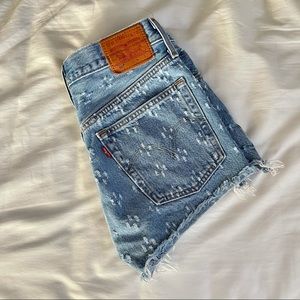 Levis 501 Button Fly Patterned Chewed Hem Shorts
